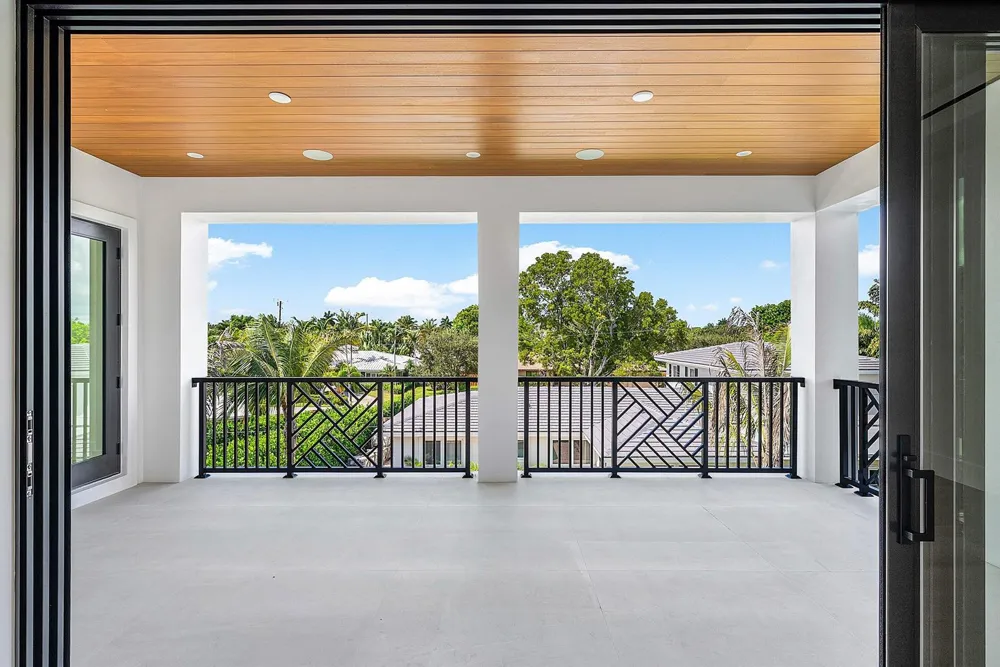 2609 NE 27th Way Fort Lauderdale, FL 33306