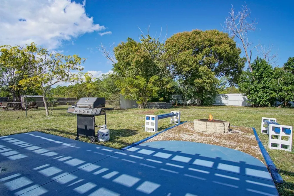 2902 Essex Drive Fort Pierce, FL 34946