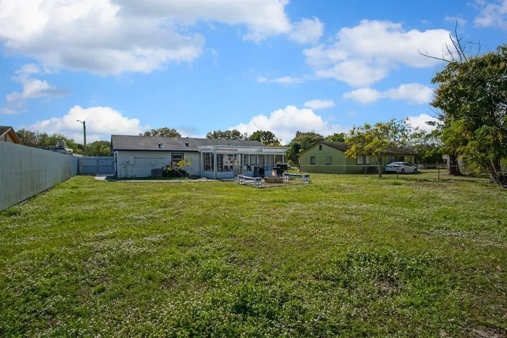 2902 Essex Drive Fort Pierce, FL 34946