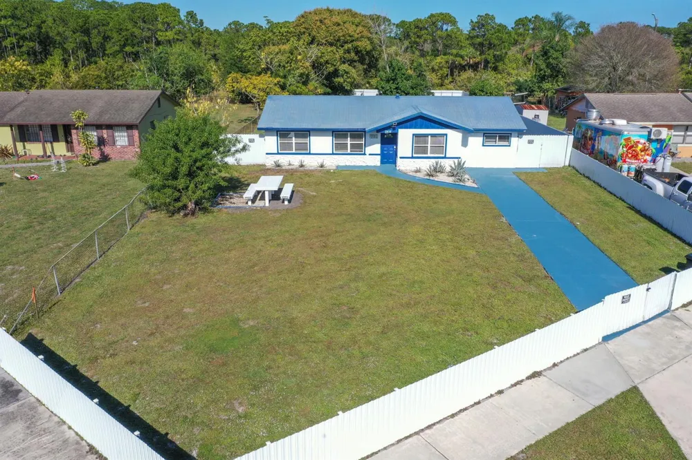 2902 Essex Drive Fort Pierce, FL 34946