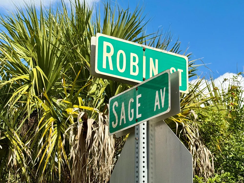 886 Robin Street SW Palm Bay, FL 32908