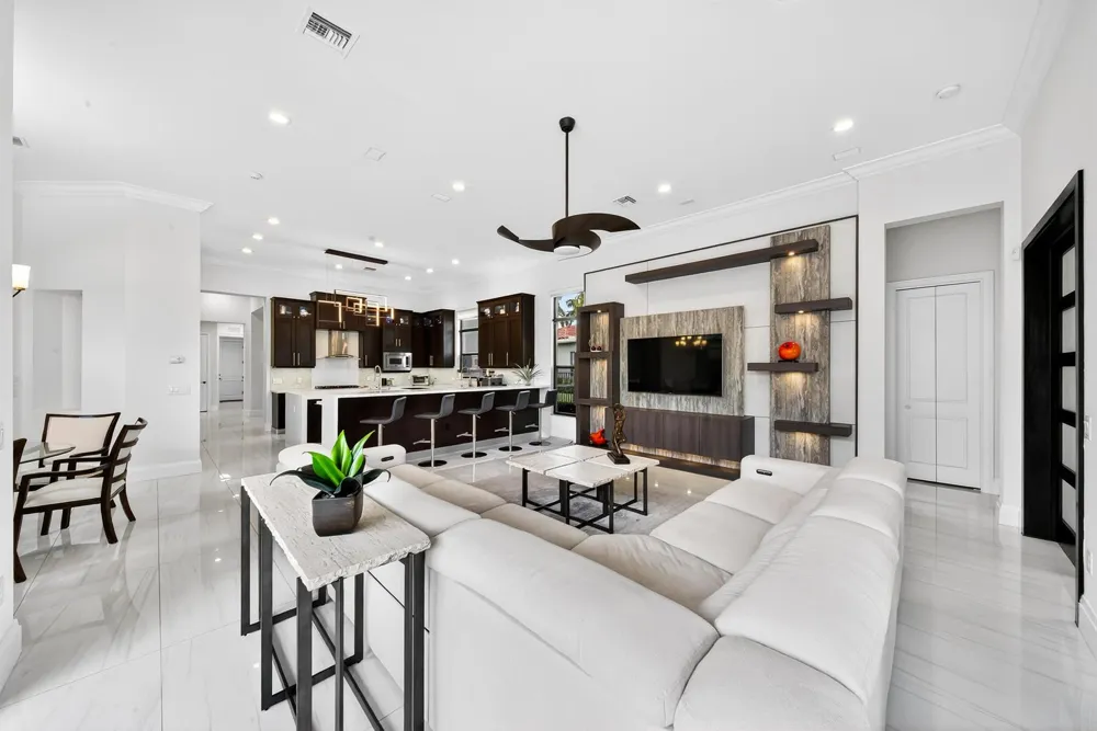 16786 Crown Bridge Drive Delray Beach, FL 33446