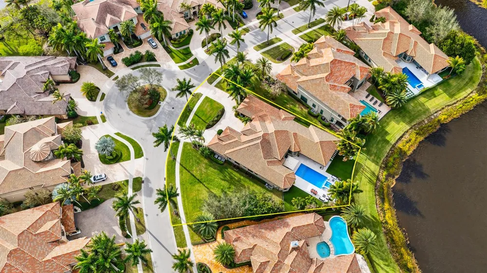 16786 Crown Bridge Drive Delray Beach, FL 33446