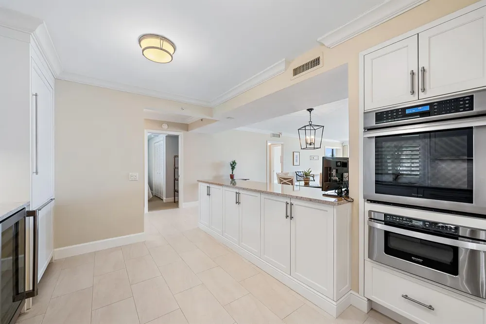 200 Beach Road #202 Tequesta, FL 33469