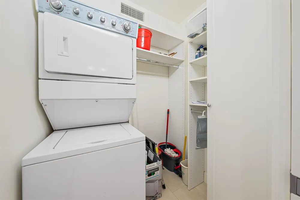 200 Beach Road #202 Tequesta, FL 33469