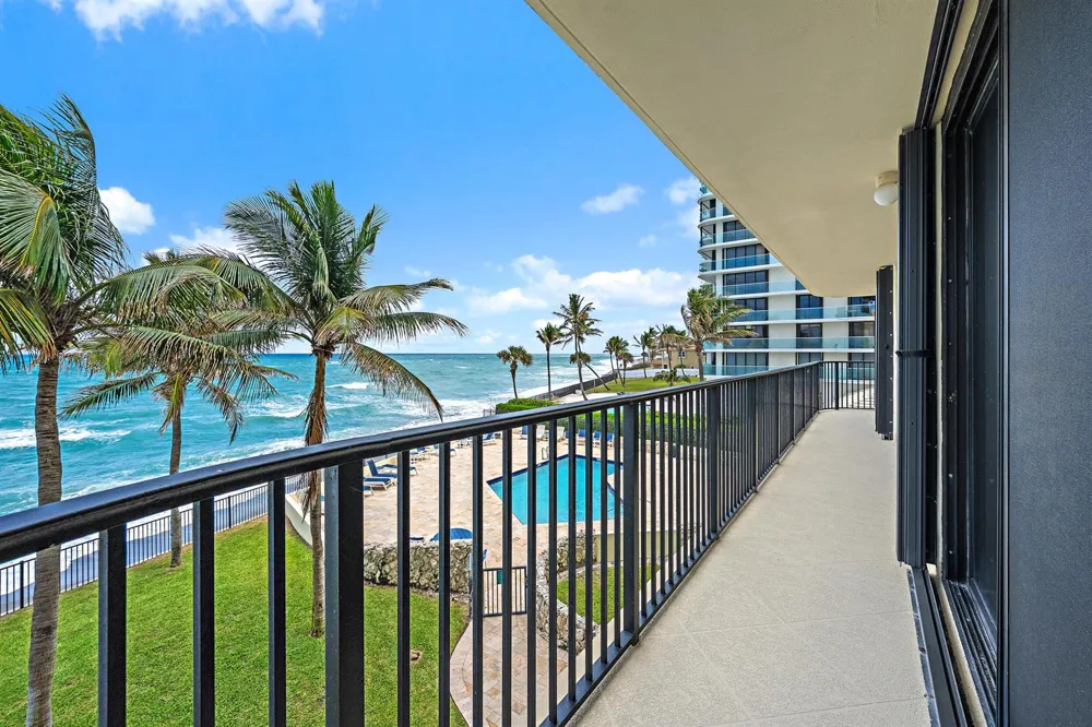 200 Beach Road #202 Tequesta, FL 33469