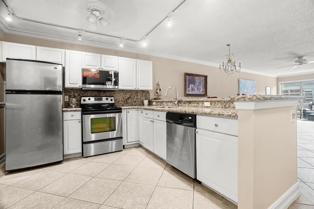 18900 Stewart Circle #7 Boca Raton, FL 33496