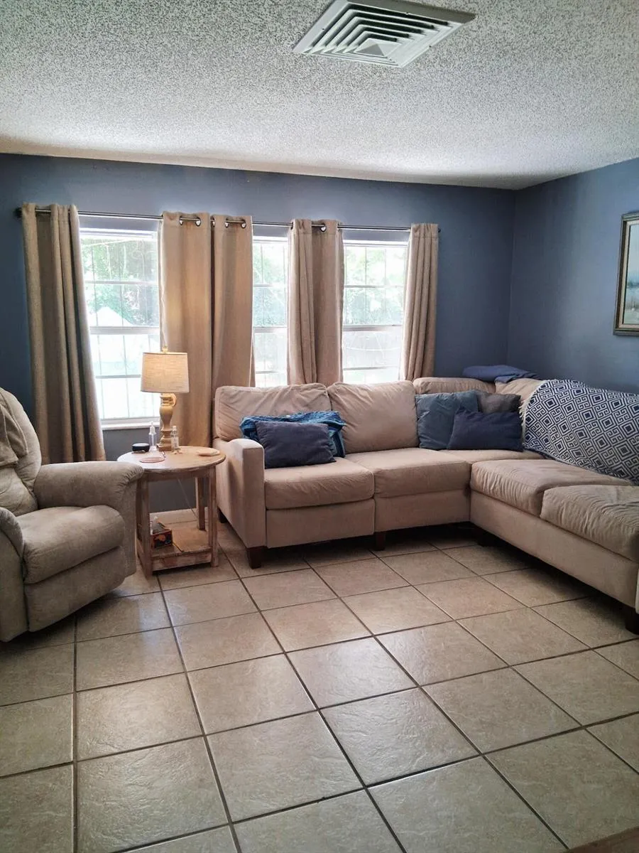 3303 S Avenue S Fort Pierce, FL 34947