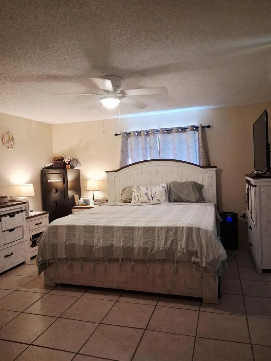 3303 S Avenue S Fort Pierce, FL 34947