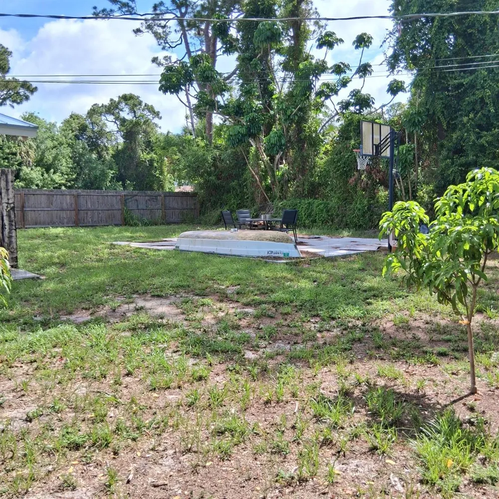 3303 S Avenue S Fort Pierce, FL 34947