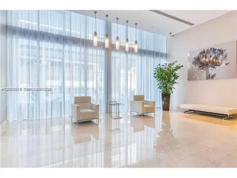 1111 SW 1  AVE #1522-N