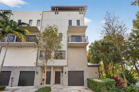 196 SE 4th Terrace #K-1