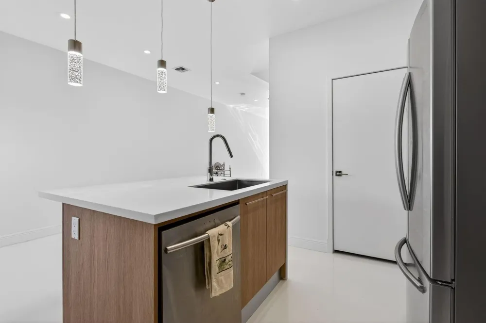 196 SE 4th Terrace #K-1 Pompano Beach, FL 33060