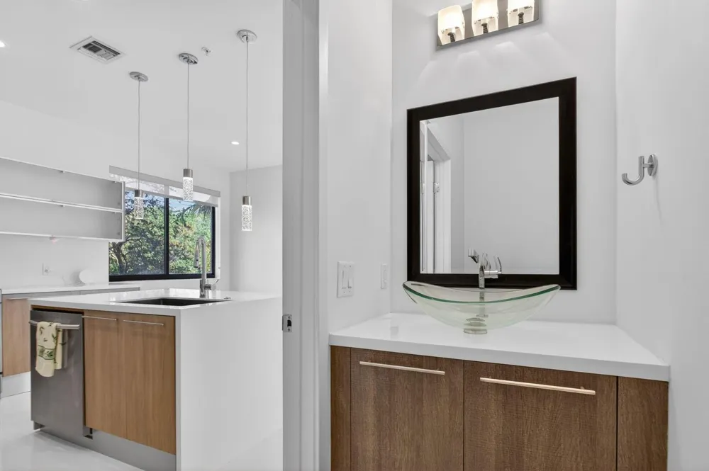 196 SE 4th Terrace #K-1 Pompano Beach, FL 33060