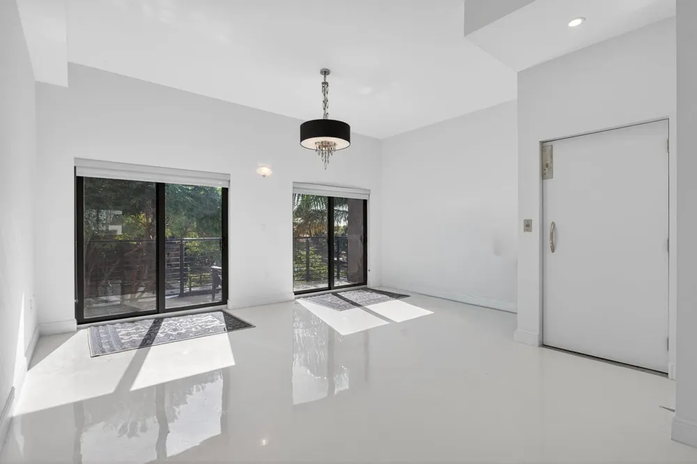 196 SE 4th Terrace #K-1 Pompano Beach, FL 33060