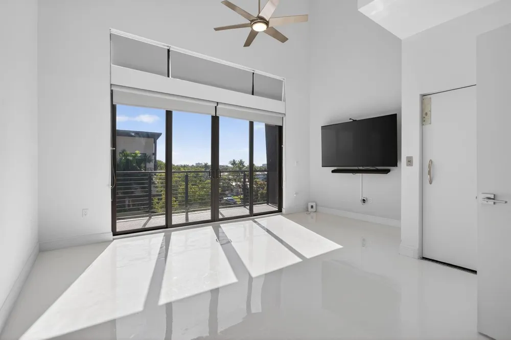 196 SE 4th Terrace #K-1 Pompano Beach, FL 33060
