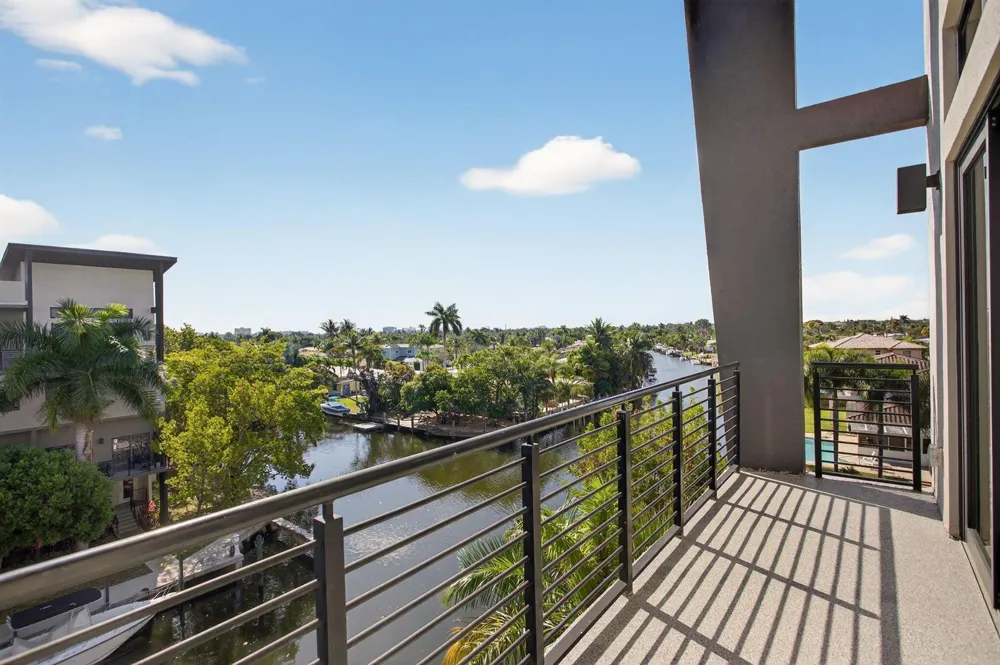 196 SE 4th Terrace #K-1 Pompano Beach, FL 33060