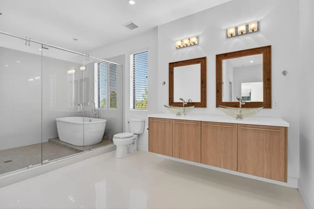 196 SE 4th Terrace #K-1 Pompano Beach, FL 33060