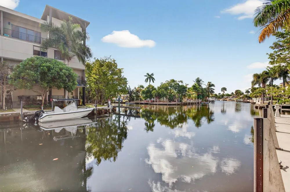196 SE 4th Terrace #K-1 Pompano Beach, FL 33060