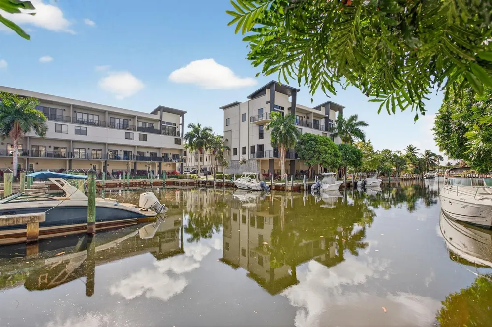 196 SE 4th Terrace #K-1 Pompano Beach, FL 33060