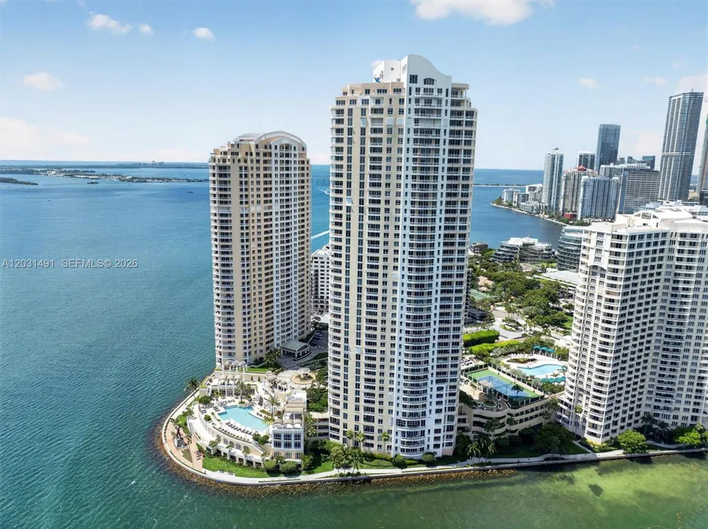 848 Brickell Key Dr #3402 Miami, FL 33131