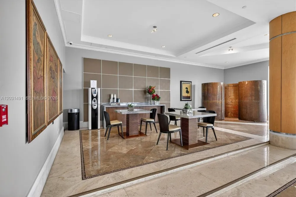 848 Brickell Key Dr #3402 Miami, FL 33131