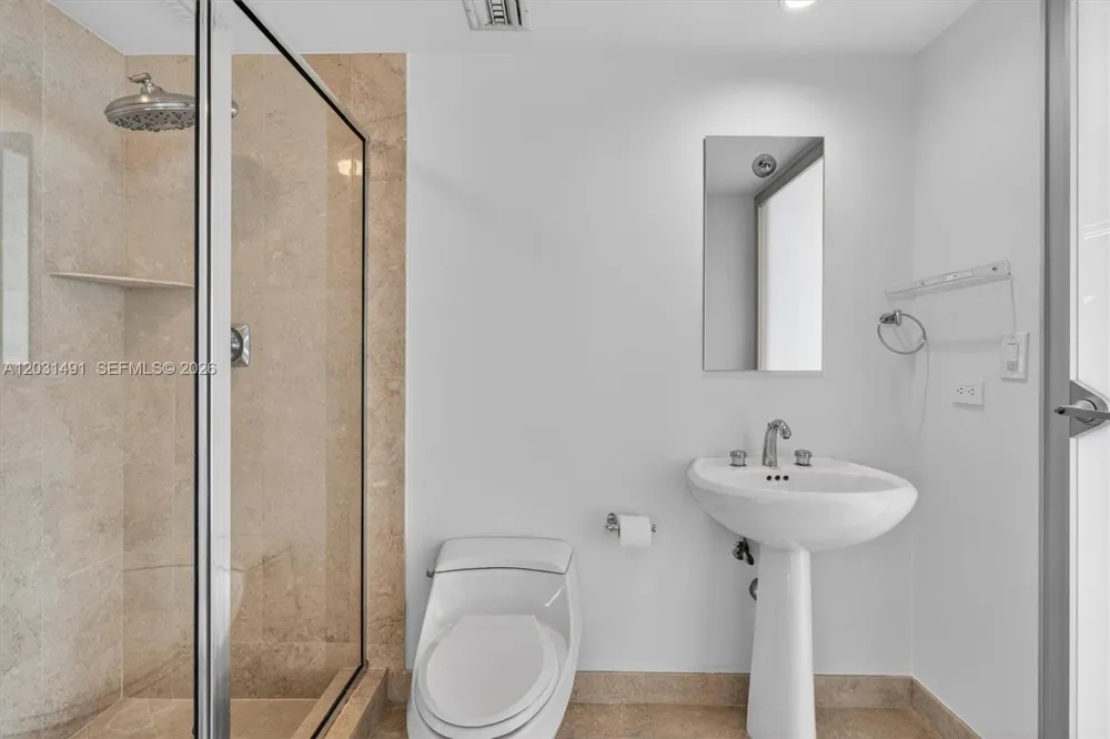 848 Brickell Key Dr #3402 Miami, FL 33131