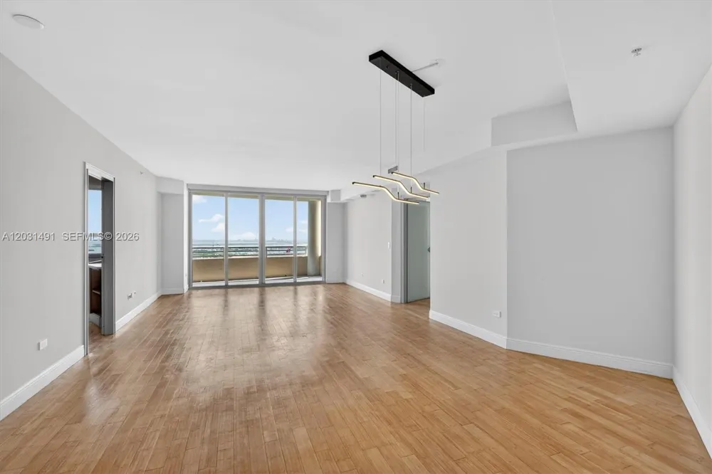 848 Brickell Key Dr #3402 Miami, FL 33131
