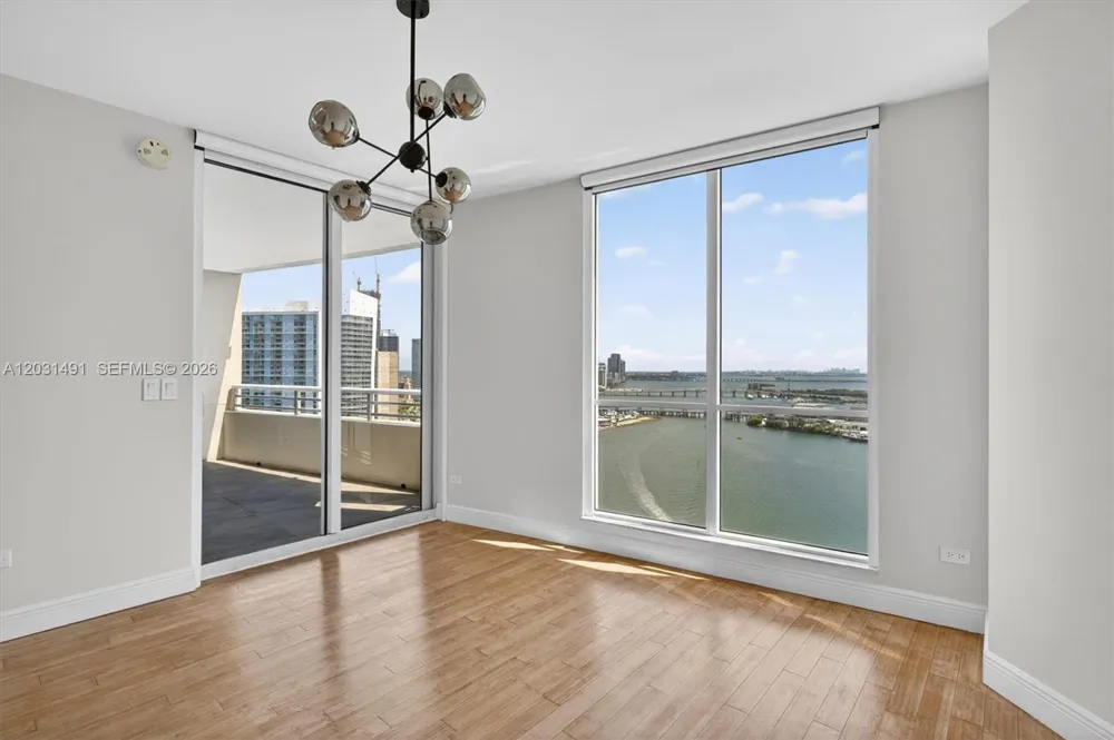 848 Brickell Key Dr #3402 Miami, FL 33131