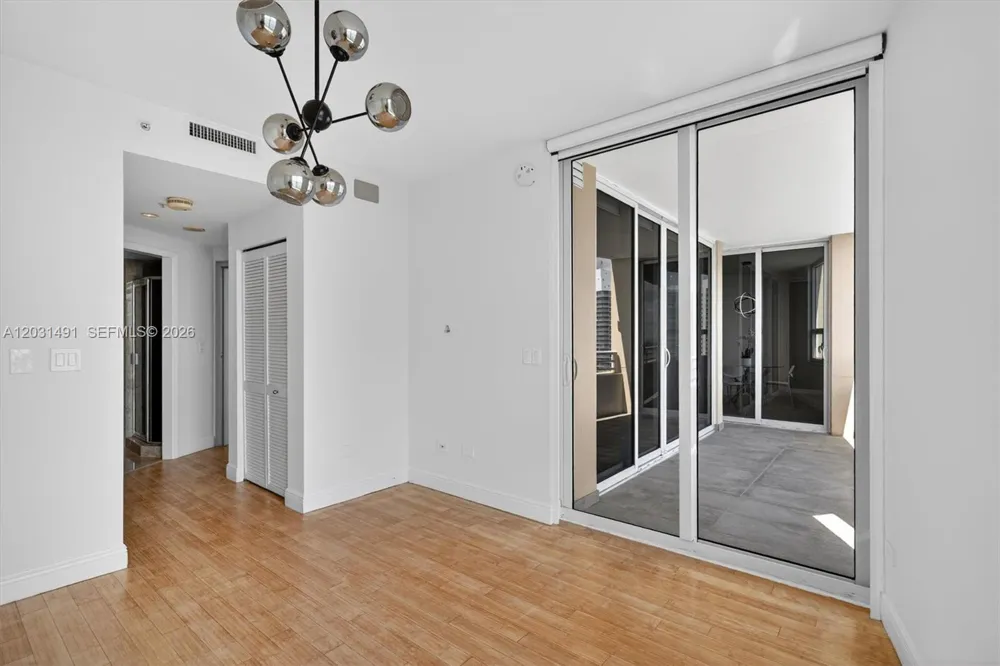 848 Brickell Key Dr #3402 Miami, FL 33131
