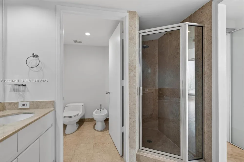 848 Brickell Key Dr #3402 Miami, FL 33131