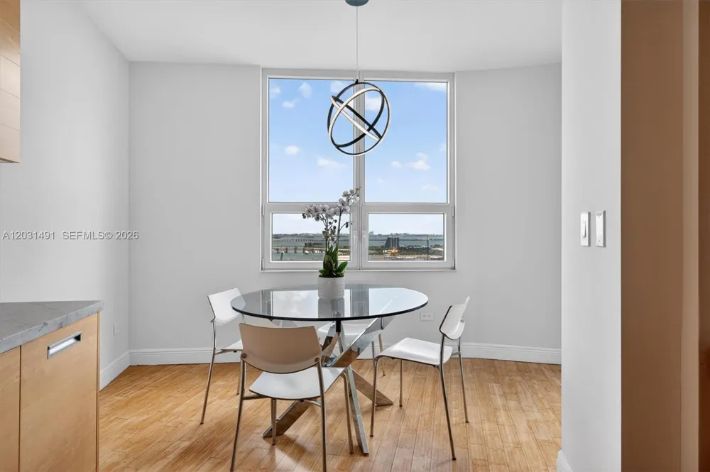 848 Brickell Key Dr #3402 Miami, FL 33131