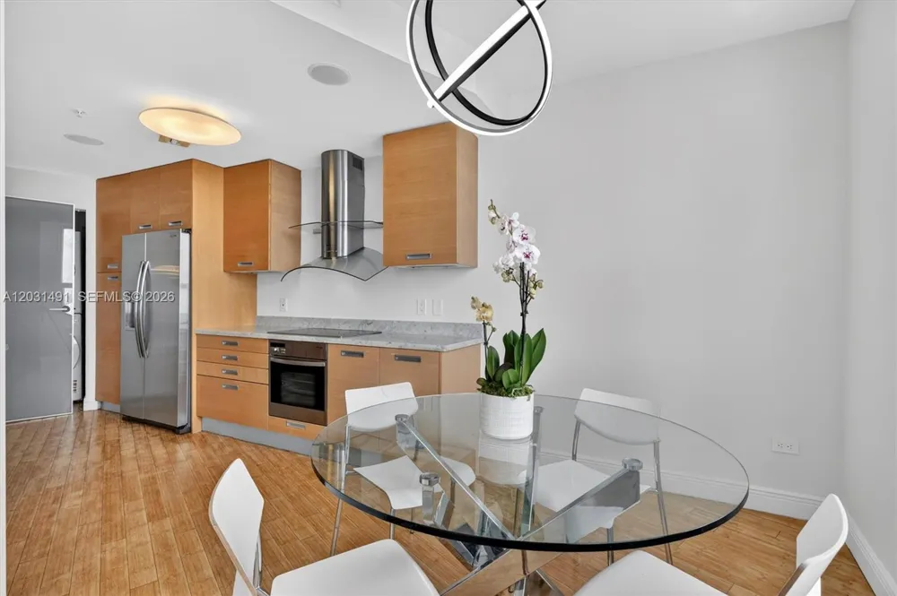 848 Brickell Key Dr #3402 Miami, FL 33131