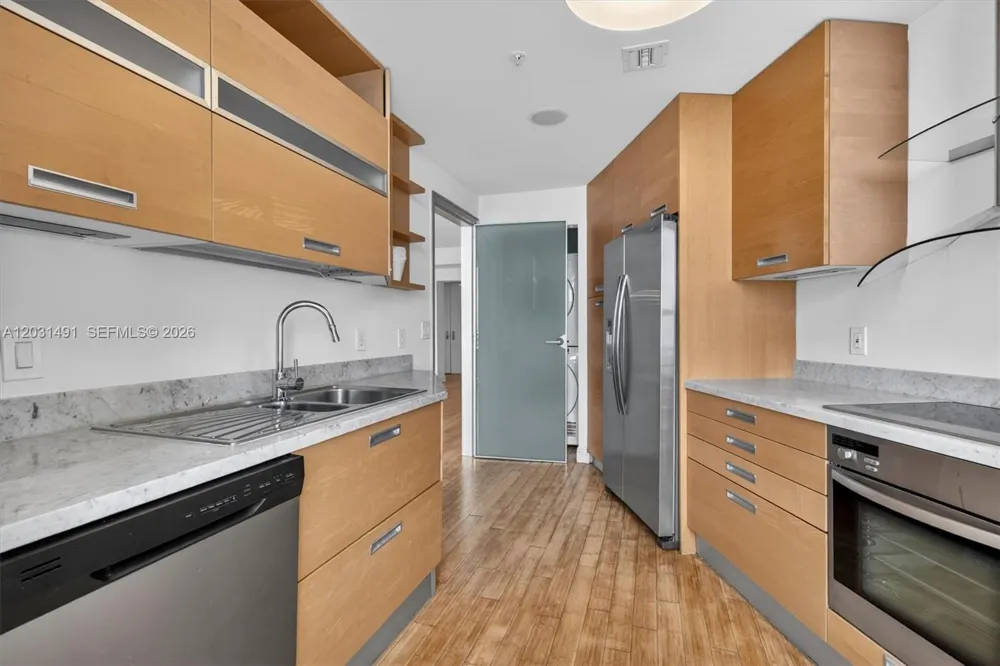 848 Brickell Key Dr #3402 Miami, FL 33131