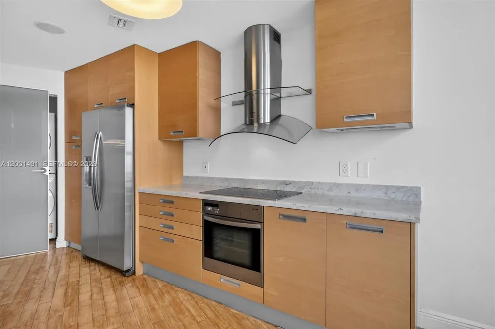 848 Brickell Key Dr #3402 Miami, FL 33131