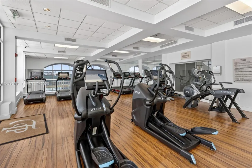 848 Brickell Key Dr #3402 Miami, FL 33131