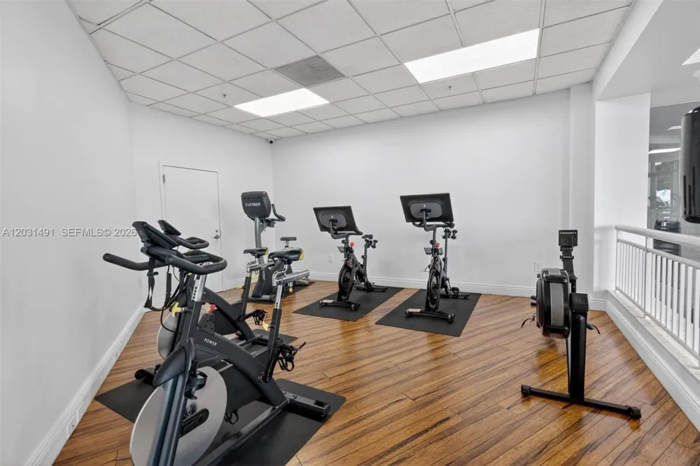 848 Brickell Key Dr #3402 Miami, FL 33131