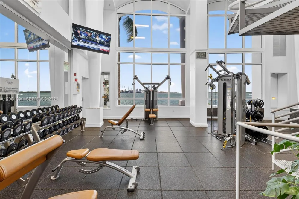 848 Brickell Key Dr #3402 Miami, FL 33131