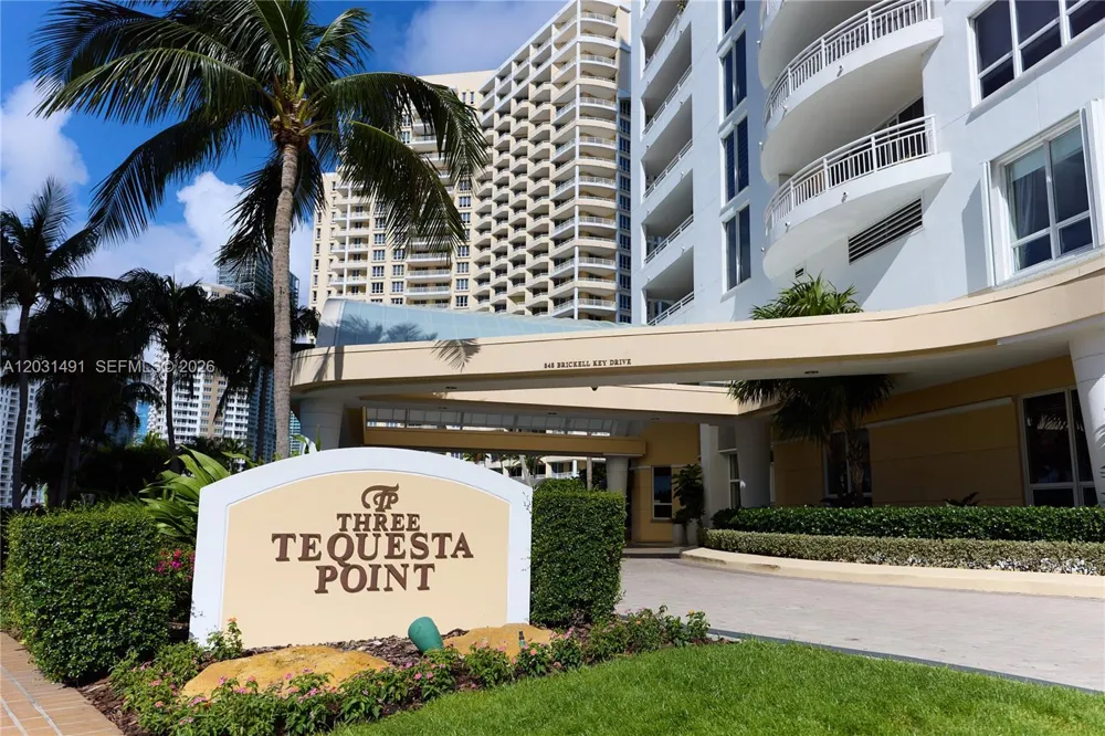 848 Brickell Key Dr #3402 Miami, FL 33131