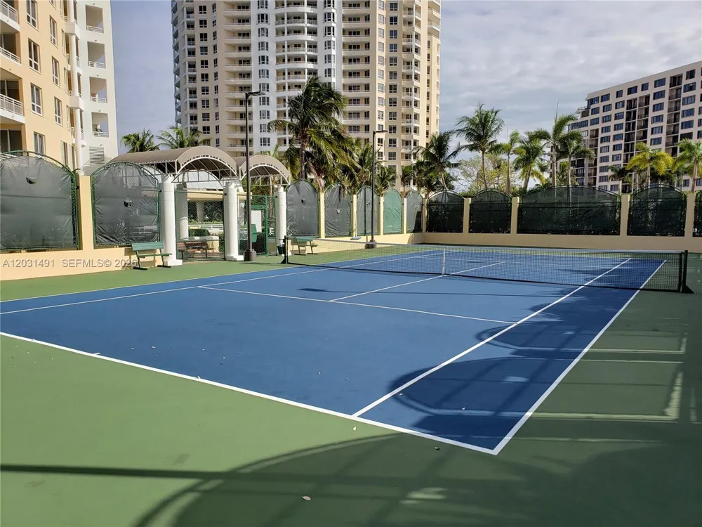 848 Brickell Key Dr #3402 Miami, FL 33131