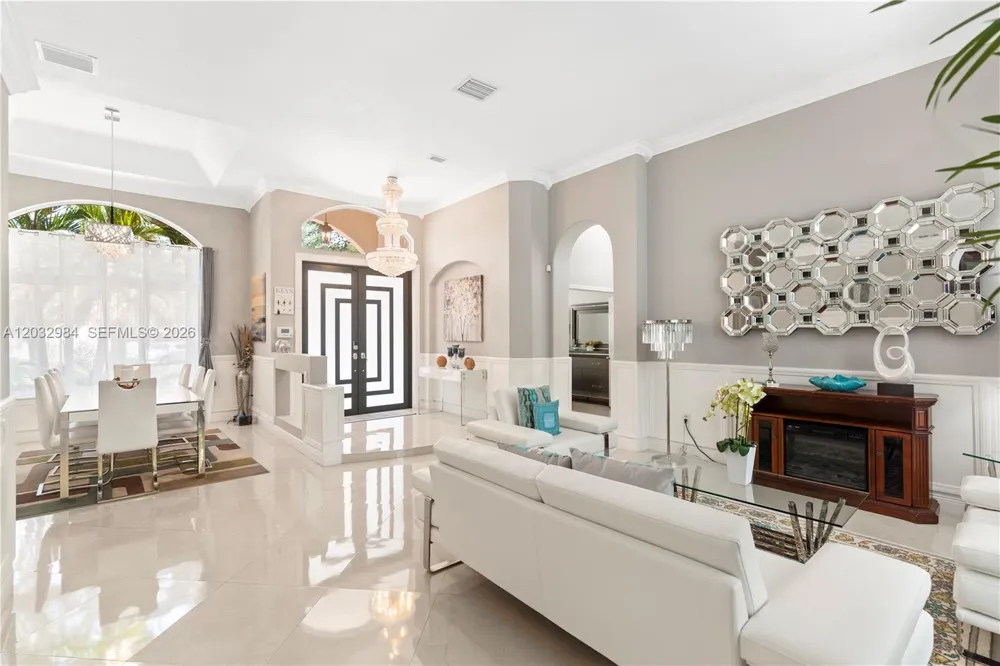 16601 SW 87th Ct Palmetto Bay, FL 33157