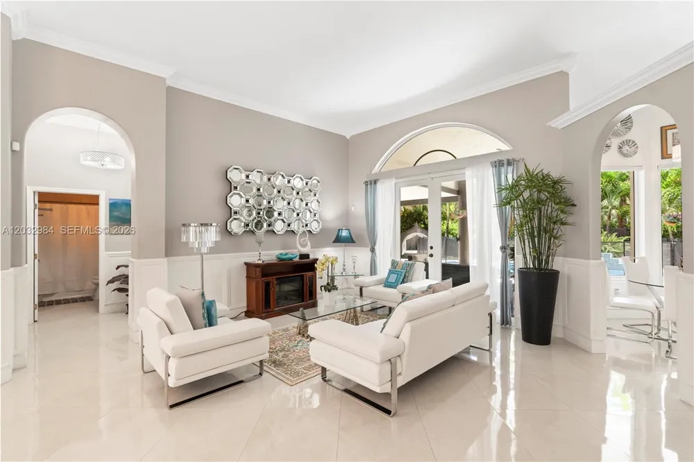 16601 SW 87th Ct Palmetto Bay, FL 33157