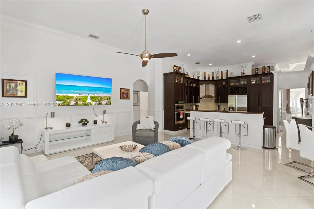 16601 SW 87th Ct Palmetto Bay, FL 33157