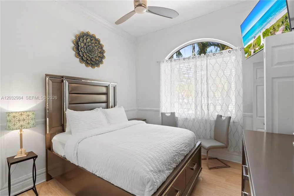 16601 SW 87th Ct Palmetto Bay, FL 33157