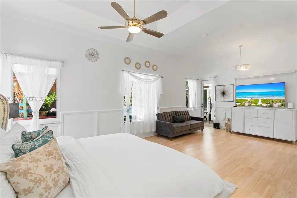 16601 SW 87th Ct Palmetto Bay, FL 33157