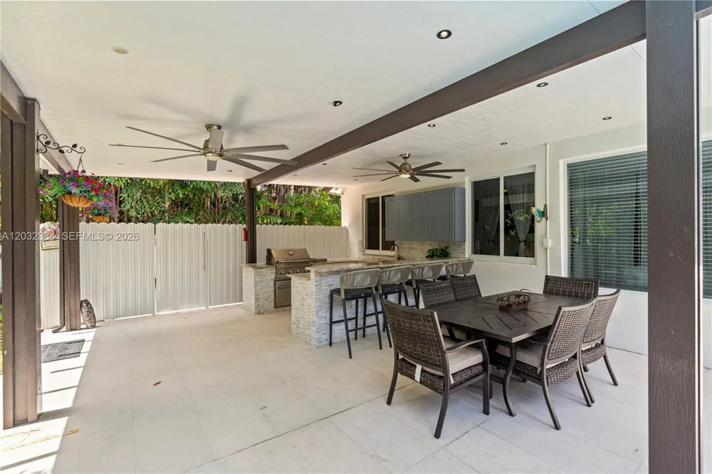 16601 SW 87th Ct Palmetto Bay, FL 33157