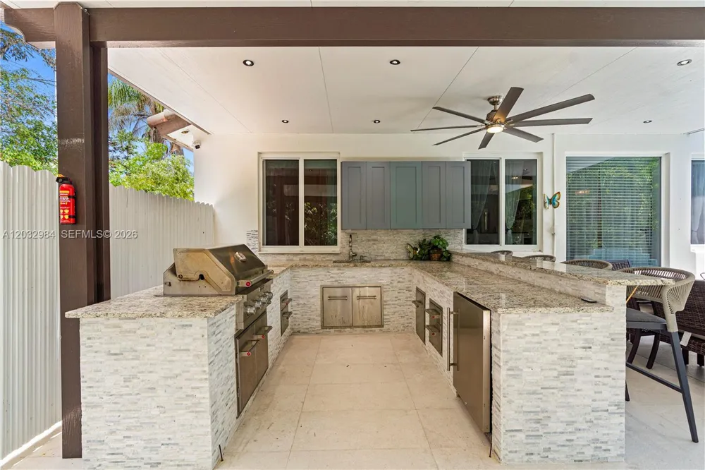 16601 SW 87th Ct Palmetto Bay, FL 33157
