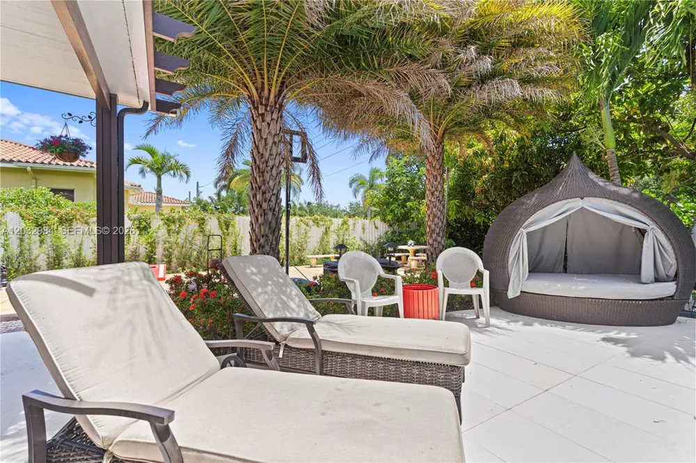 16601 SW 87th Ct Palmetto Bay, FL 33157