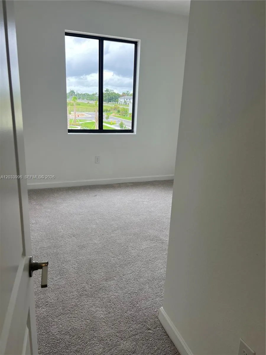 20 NW 15th Ct Florida City, FL 33034