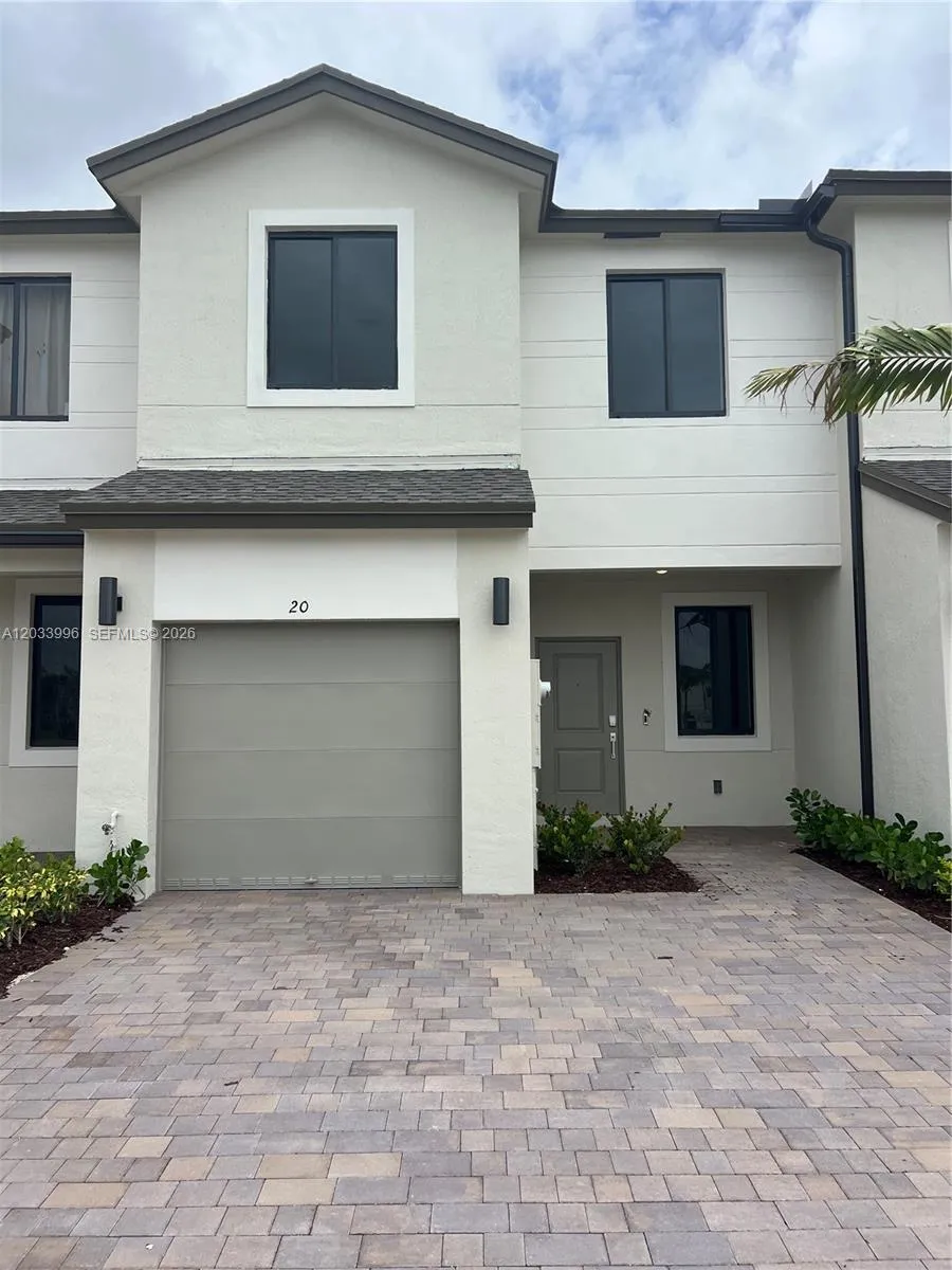 20 NW 15th Ct Florida City, FL 33034